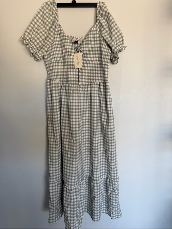Universal Thread Dresses & Skirts - Universal Thread Green Gingham Smocked Maxi Dress XL NWT